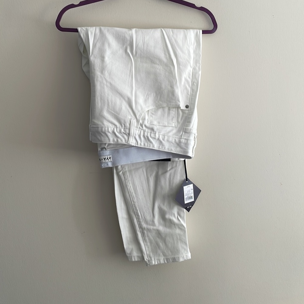 24W Stretch White Skinny Pants